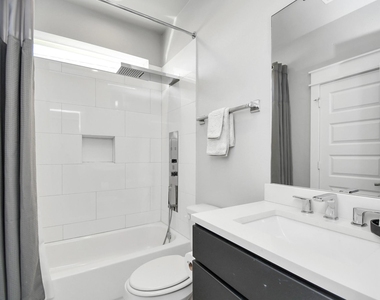 2105 Engelmohr Street - Photo Thumbnail 4