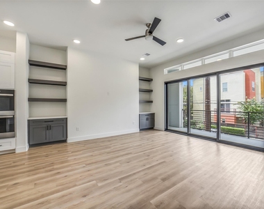 227 Willard Street - Photo Thumbnail 14