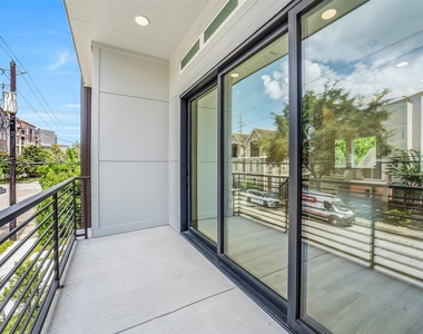 227 Willard Street - Photo Thumbnail 18
