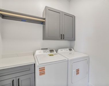227 Willard Street - Photo Thumbnail 27