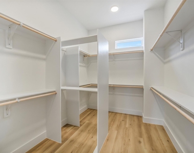 227 Willard Street - Photo Thumbnail 23