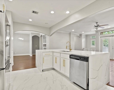 1518 Bingham Street - Photo Thumbnail 1