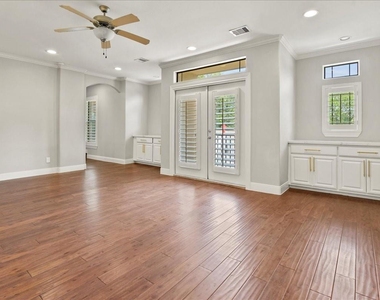 1518 Bingham Street - Photo Thumbnail 5