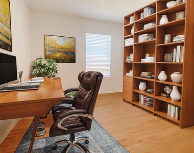4242 Barrington Cove - Photo Thumbnail 8