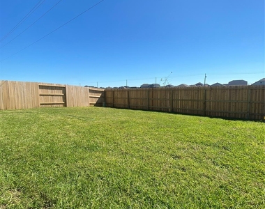 4242 Barrington Cove - Photo Thumbnail 21