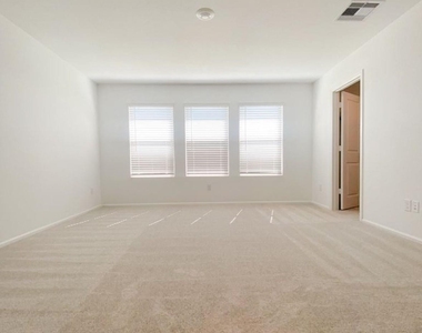 4242 Barrington Cove - Photo Thumbnail 15