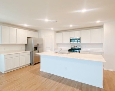 4242 Barrington Cove - Photo Thumbnail 11
