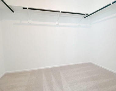 4242 Barrington Cove - Photo Thumbnail 17