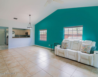 907 Bimini Avenue - Photo Thumbnail 4