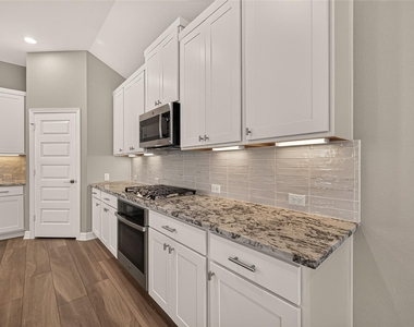 29034 Meadow Terrace Drive - Photo Thumbnail 14