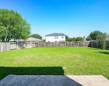 3906 Hollow Cove Lane - Photo Thumbnail 29