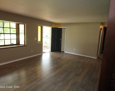 6158 Barna Avenue - Photo Thumbnail 3