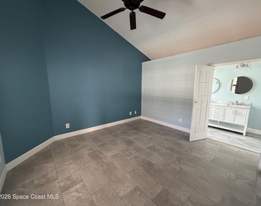 1599 Pga Boulevard - Photo Thumbnail 7