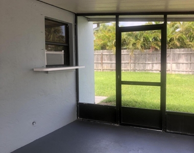 2046 Sea Avenue - Photo Thumbnail 9