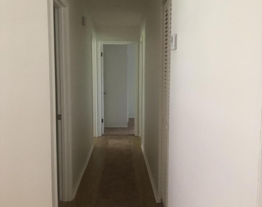 2046 Sea Avenue - Photo Thumbnail 14