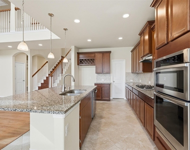 9422 Harmony Lake Lane - Photo Thumbnail 17