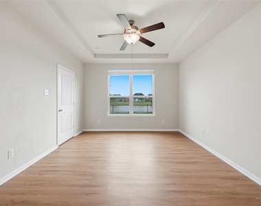 9422 Harmony Lake Lane - Photo Thumbnail 23