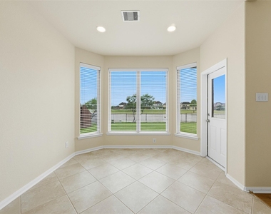 9422 Harmony Lake Lane - Photo Thumbnail 20