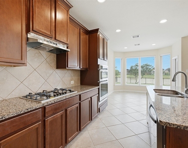 9422 Harmony Lake Lane - Photo Thumbnail 18