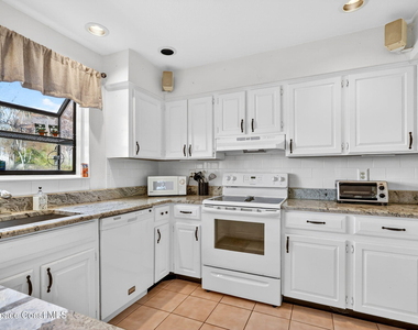 1431 Se Ashville Court - Photo Thumbnail 1