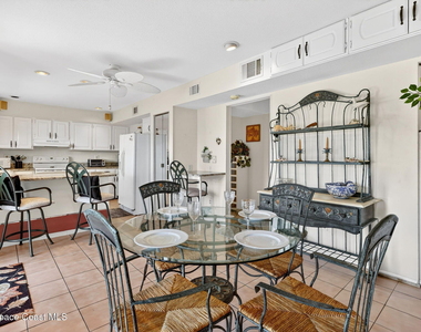 1431 Se Ashville Court - Photo Thumbnail 22