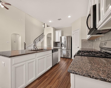 11202 Bluewater Lagoon Circle - Photo Thumbnail 20