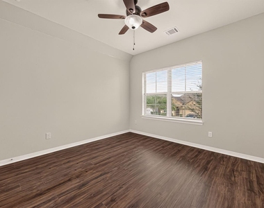 11202 Bluewater Lagoon Circle - Photo Thumbnail 28