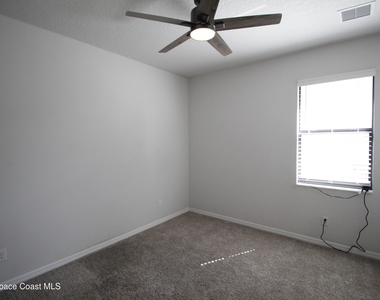 3039 Burghley Park Way - Photo Thumbnail 7