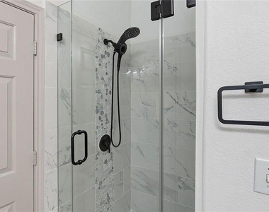 1441 East Street - Photo Thumbnail 16