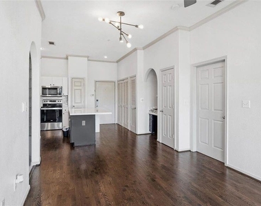 1441 East Street - Photo Thumbnail 7