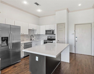 1441 East Street - Photo Thumbnail 3
