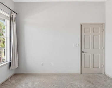 1441 East Street - Photo Thumbnail 13