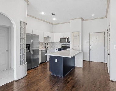1441 East Street - Photo Thumbnail 9