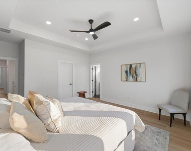 5302 Teodoro Lane - Photo Thumbnail 14