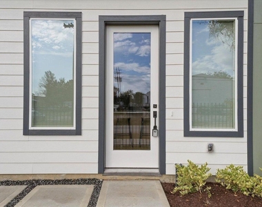 5302 Teodoro Lane - Photo Thumbnail 1