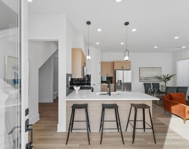 5302 Teodoro Lane - Photo Thumbnail 5