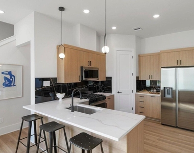 5302 Teodoro Lane - Photo Thumbnail 2