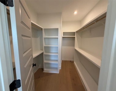 3316 Mckinney Street - Photo Thumbnail 23
