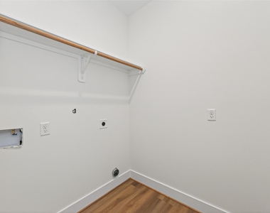 12431 Green Ridge Drive - Photo Thumbnail 24