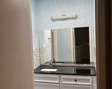 6633 W Airport Boulevard - Photo Thumbnail 8