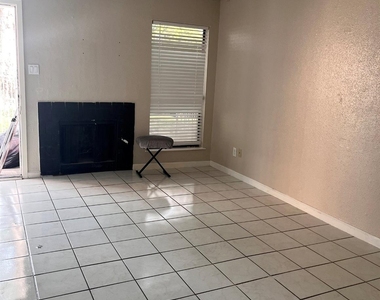 6633 W Airport Boulevard - Photo Thumbnail 6