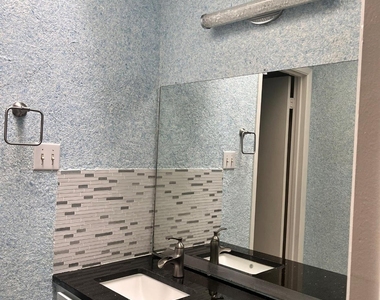 6633 W Airport Boulevard - Photo Thumbnail 9