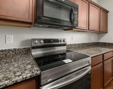 17247 Osprey Forest Drive - Photo Thumbnail 15