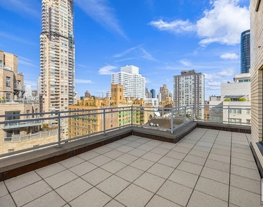 East 66th Street - Photo Thumbnail 5
