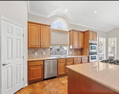 1227 Maiden Way Drive - Photo Thumbnail 10