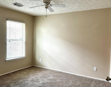 435 Brushy Glen Drive - Photo Thumbnail 10