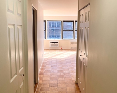 East 36 Street - Photo Thumbnail 1