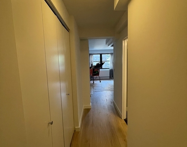 East 39th Street - Photo Thumbnail 6