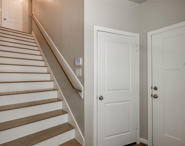 227 Park Place Circle - Photo Thumbnail 1