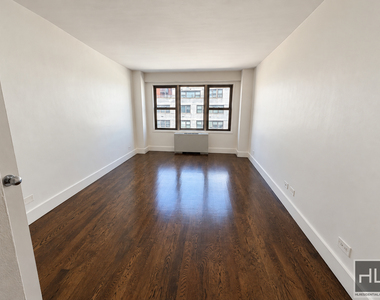 East 63 Street - Photo Thumbnail 1